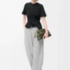 Pantalon bouffant en cuir de chèvre suédé gris clair
