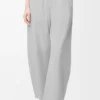 Pantalon bouffant en cuir de chèvre suédé gris clair