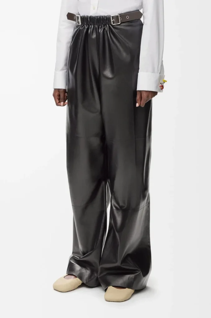 Pantalon ceinturé en cuir d&rsquo;agneau nappa Noir