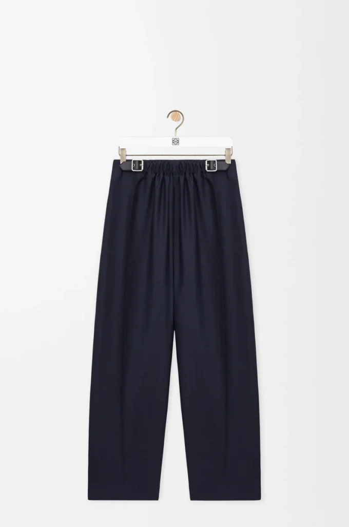 Pantalon ceinturé en laine et soie bleu marine