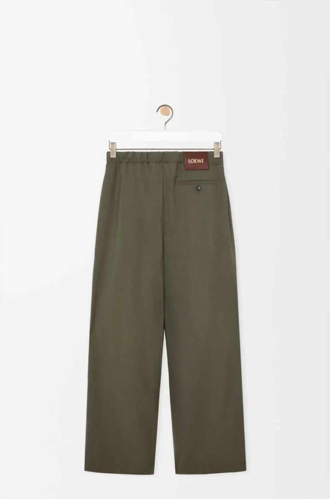 Pantalon à cordon en laine vert kaki Pantalon à cordon en laine vert kaki