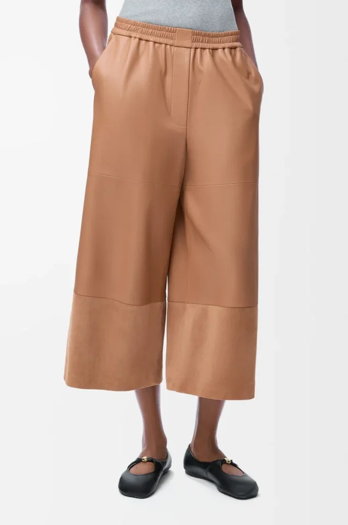 Pantalon court en cuir d&rsquo;agneau nappa et cuir de chèvre suédé Toffee