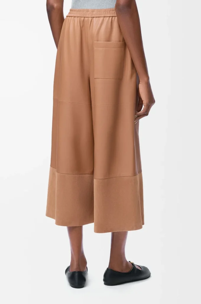 Pantalon court en cuir d&rsquo;agneau nappa et cuir de chèvre suédé Toffee