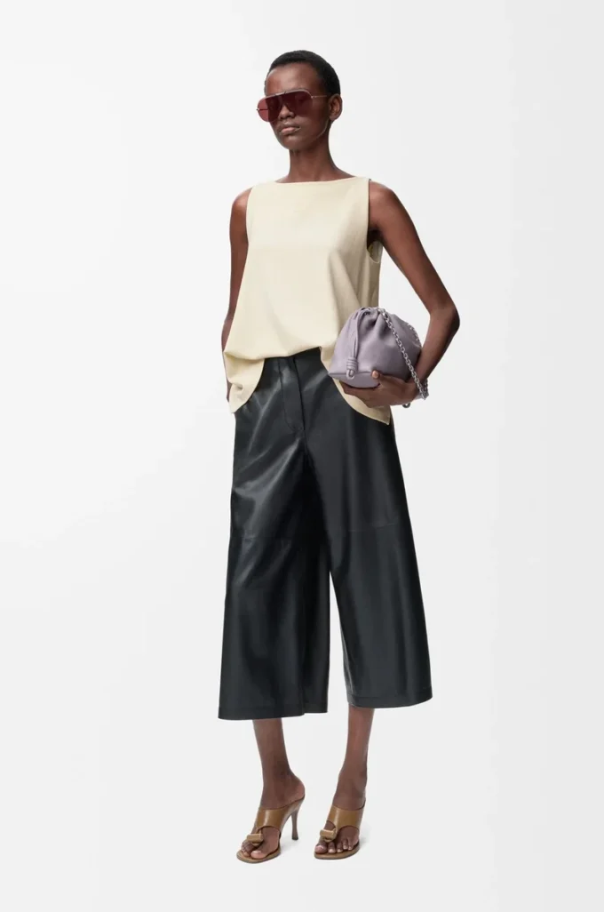 Pantalon court en cuir d&rsquo;agneau nappa Noir