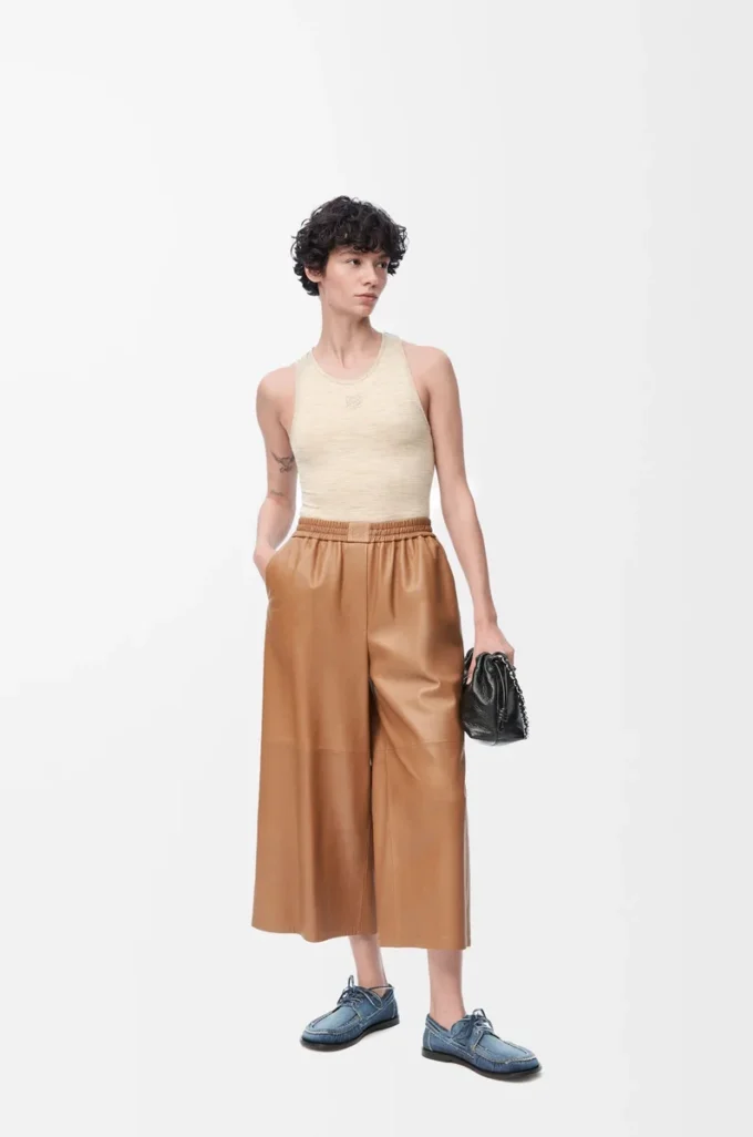 Pantalon court en cuir d&rsquo;agneau nappa Toffee