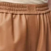 Pantalon court en cuir d&rsquo;agneau nappa Toffee