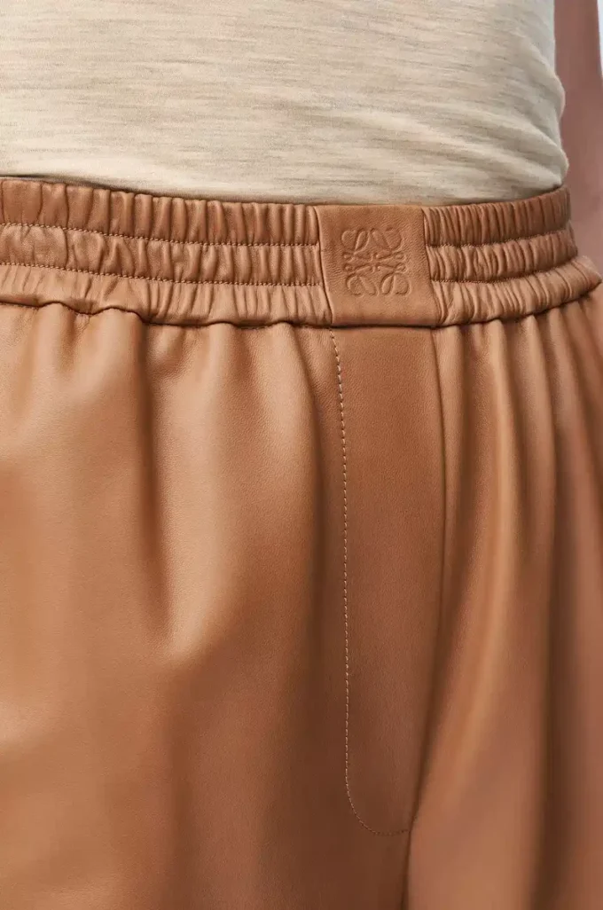 Pantalon court en cuir d&rsquo;agneau nappa Toffee