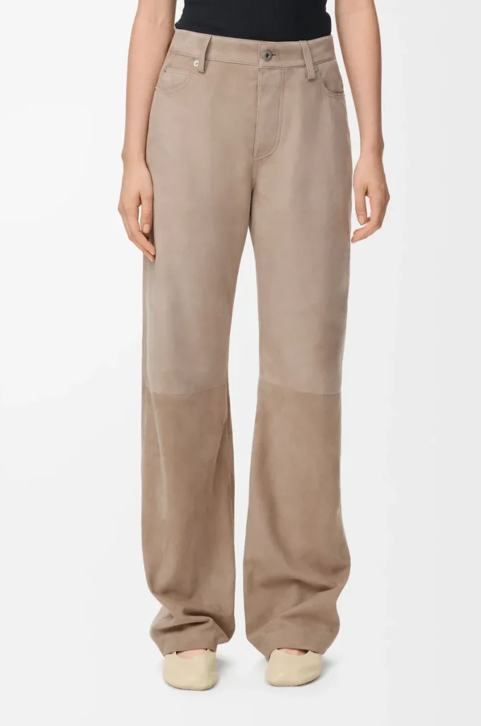 Pantalon en cuir de chèvre suédé beige foncé