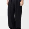Pantalon en laine bleu marine foncé Pantalon en laine bleu marine foncé