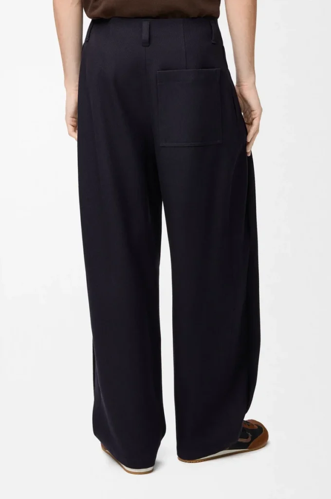Pantalon en laine bleu marine foncé Pantalon en laine bleu marine foncé