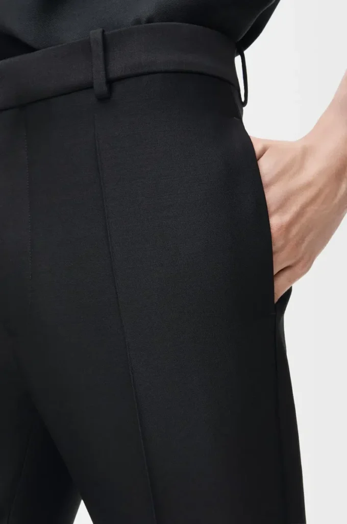 Pantalon en laine et soie Noir