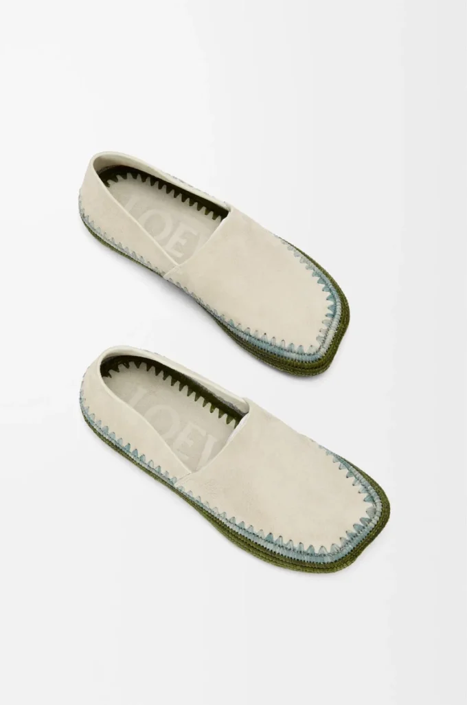 Pantoufles Rio en daim et raphia Gris clair