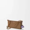 Petit charm fleur en cuir de veau mauve