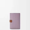 Petit portefeuille vertical en cuir de veau grainé souple Dirty Mauve/Squirrel Petit portefeuille vertical en cuir de veau grainé souple Dirty Mauve/Squirrel