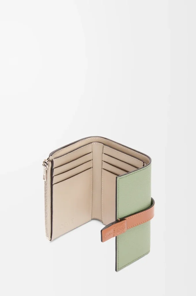 Petit portefeuille vertical en cuir de veau grainé souple Rosemary/Tan