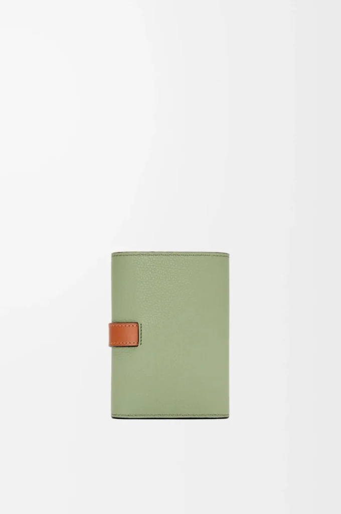 Petit portefeuille vertical en cuir de veau grainé souple Rosemary/Tan