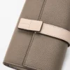 Petit portefeuille vertical en cuir de veau grainé souple Taupe/Talc