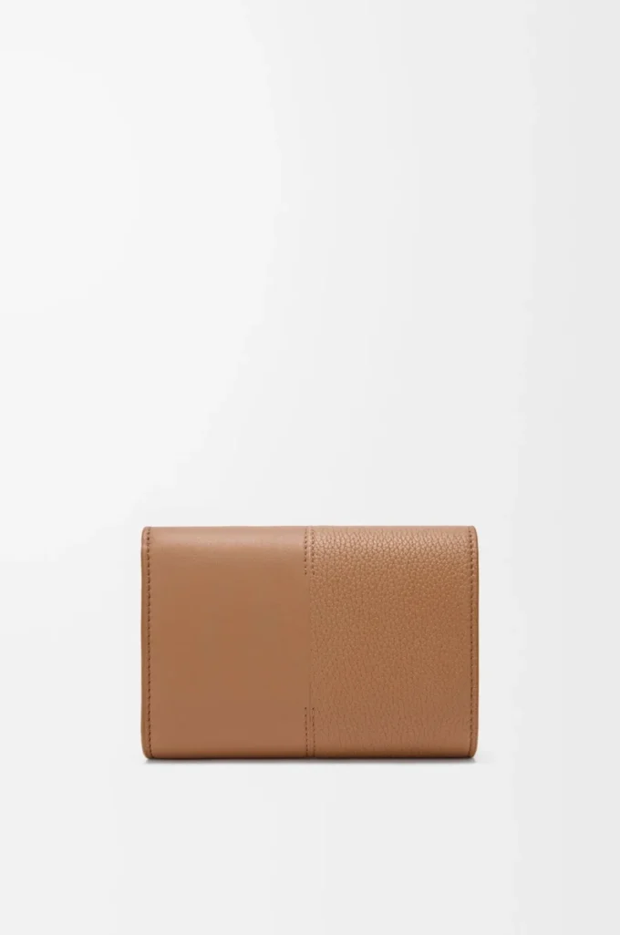 Petit portefeuille vertical en cuir de veau lisse et grainé Mocha