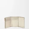 Petit portefeuille vertical en cuir de veau satiné et grainé, motif répété, couleur Light Oat
