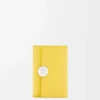 Petit portefeuille vertical Pebble en cuir de veau nappa brillant Baby Corn