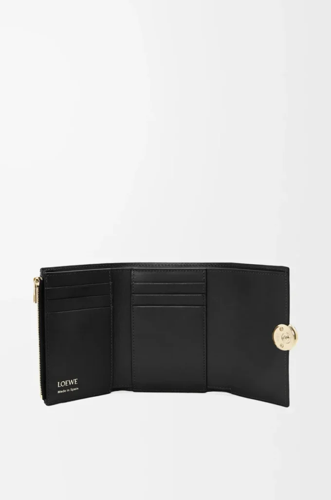 Petit portefeuille vertical Pebble en cuir de veau nappa brillant Black