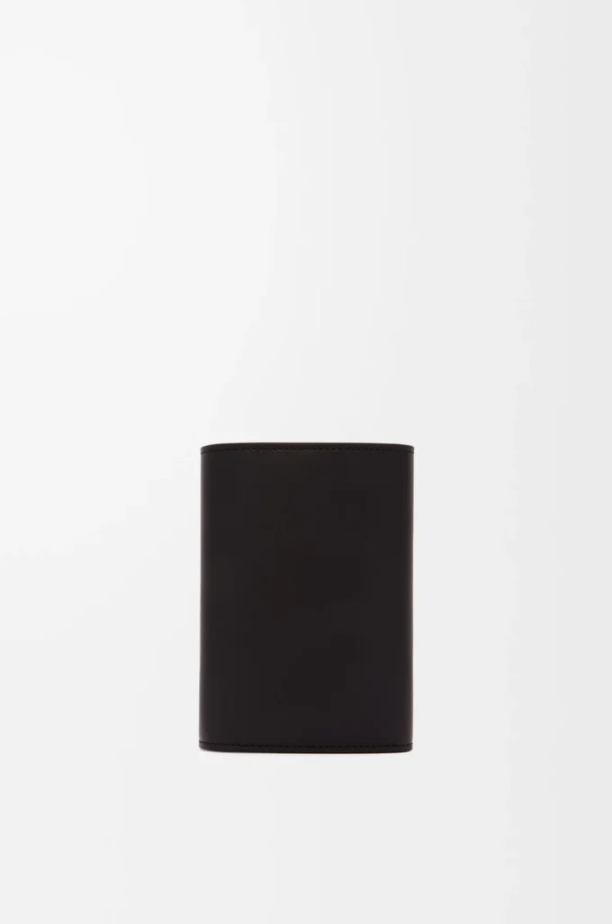 Petit portefeuille vertical Pebble en cuir de veau nappa brillant Black