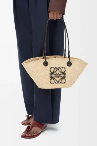 Petit sac Anagram Basket en palmier iraca et cuir de veau Naturel/Noir