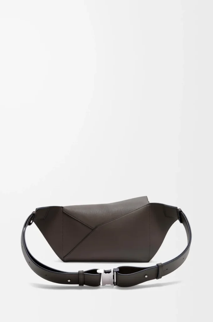 Petit sac banane Puzzle Edge en cuir de veau classique gris foncé