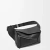 Petit sac banane Puzzle Edge en cuir de veau classique noir