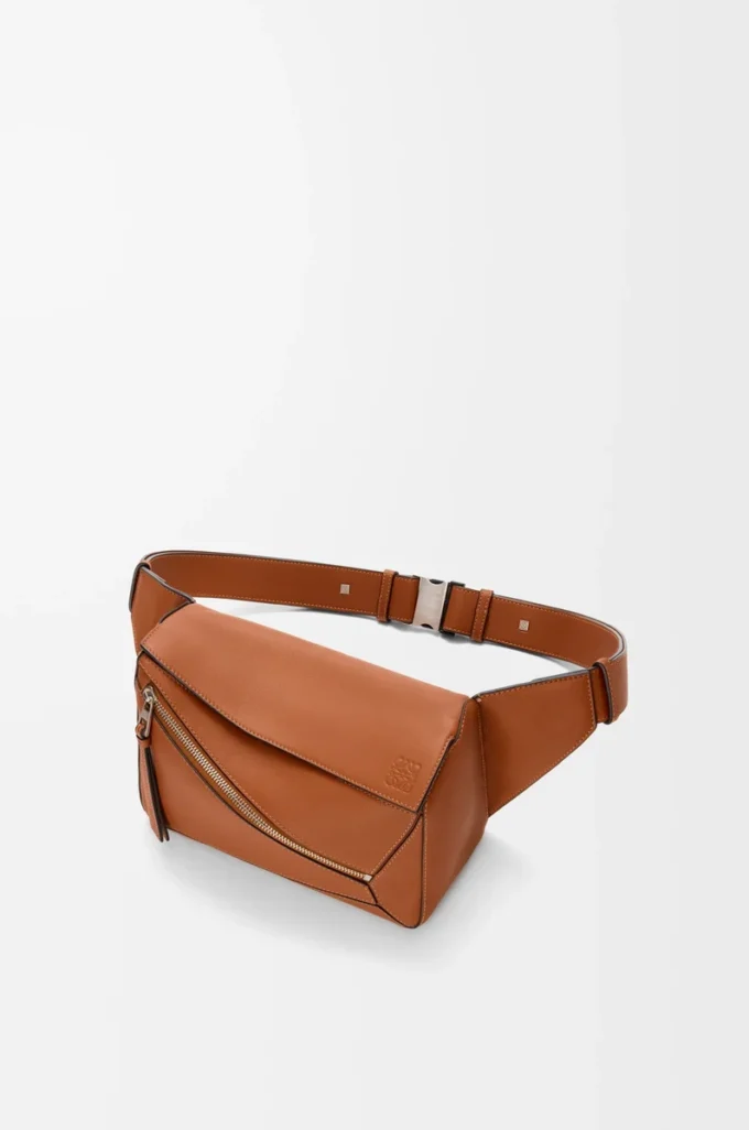 Petit sac banane Puzzle en cuir de veau classique Tan
