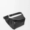 Petit sac banane Puzzle en cuir de veau grainé Noir