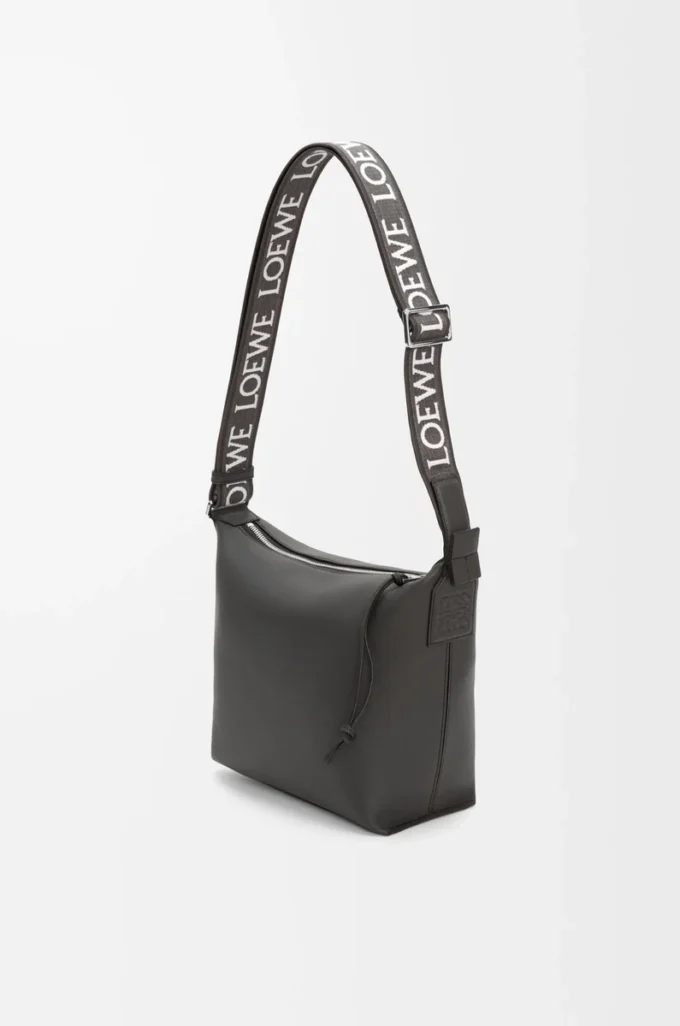 Petit sac à bandoulière Cubi en cuir de veau lisse et souple et jacquard Dark Grey