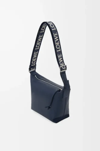 Petit sac à bandoulière Cubi en cuir de veau lisse et souple et jacquard Deep Navy