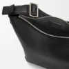 Petit sac à bandoulière Cubi en cuir de veau lisse et souple et jacquard noir