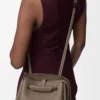 Petit sac Madrid en cuir de veau grainé souple Taupe