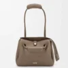 Petit sac Madrid en cuir de veau grainé souple Taupe