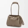 Petit sac Madrid en cuir de veau grainé souple Taupe