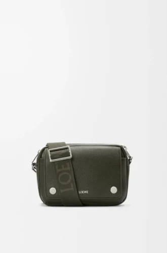 Petit sac messager Pebble en cuir de veau grainé souple Kaki foncé