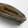 Petit sac messager Pebble en cuir de veau grainé souple Kaki foncé