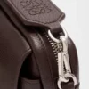 Petit sac messager Pebble en cuir de veau grainé souple Oxblood
