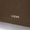 Petit sac messager Pebble en cuir de veau grainé souple Tundra