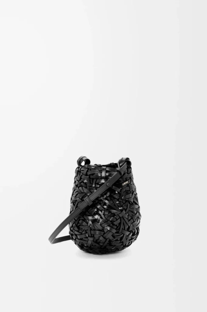 Petit sac Nest Basket en cuir de veau noir