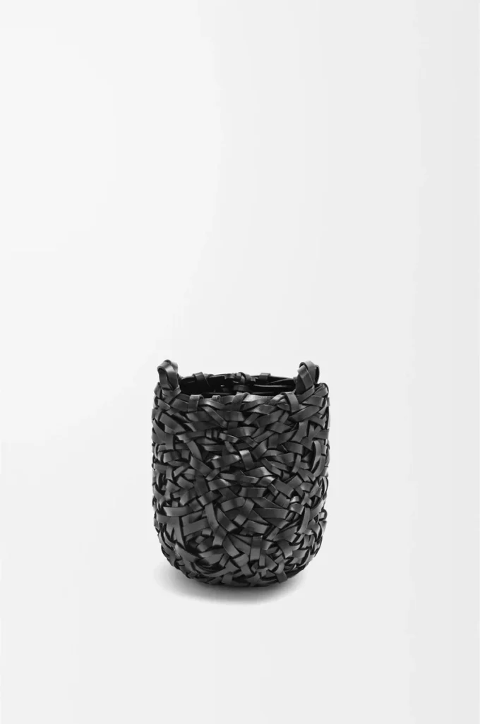 Petit sac Nest Basket en cuir de veau noir