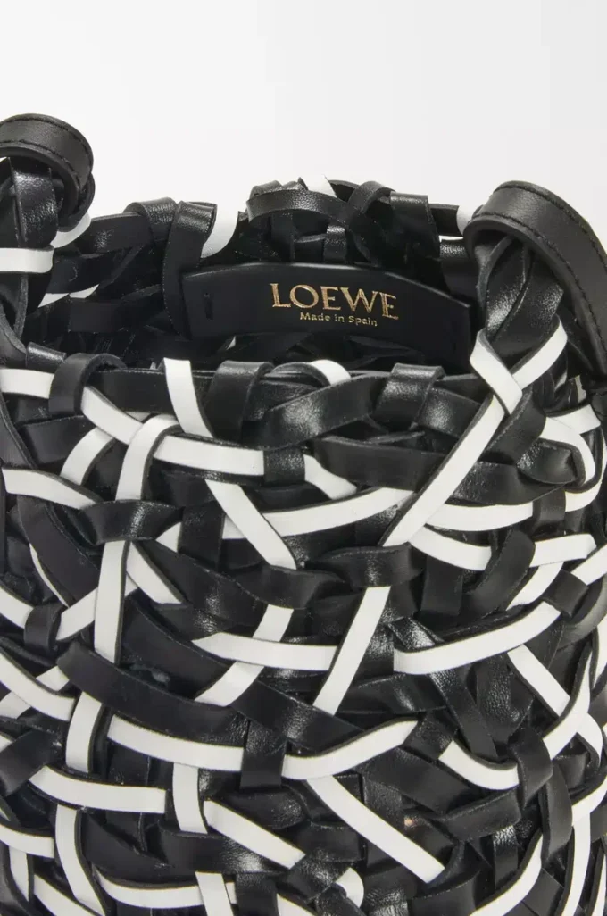 Petit sac Nest Basket en cuir de veau Noir/Blanc