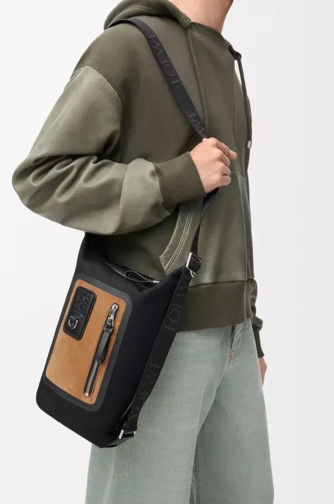 Petit sac seau Flex Loop en toile et daim noir/doré foncé