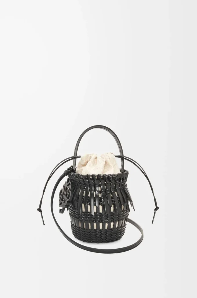 Petit sac seau à franges en cuir de veau Noir Petit sac seau à franges en cuir de veau Noir