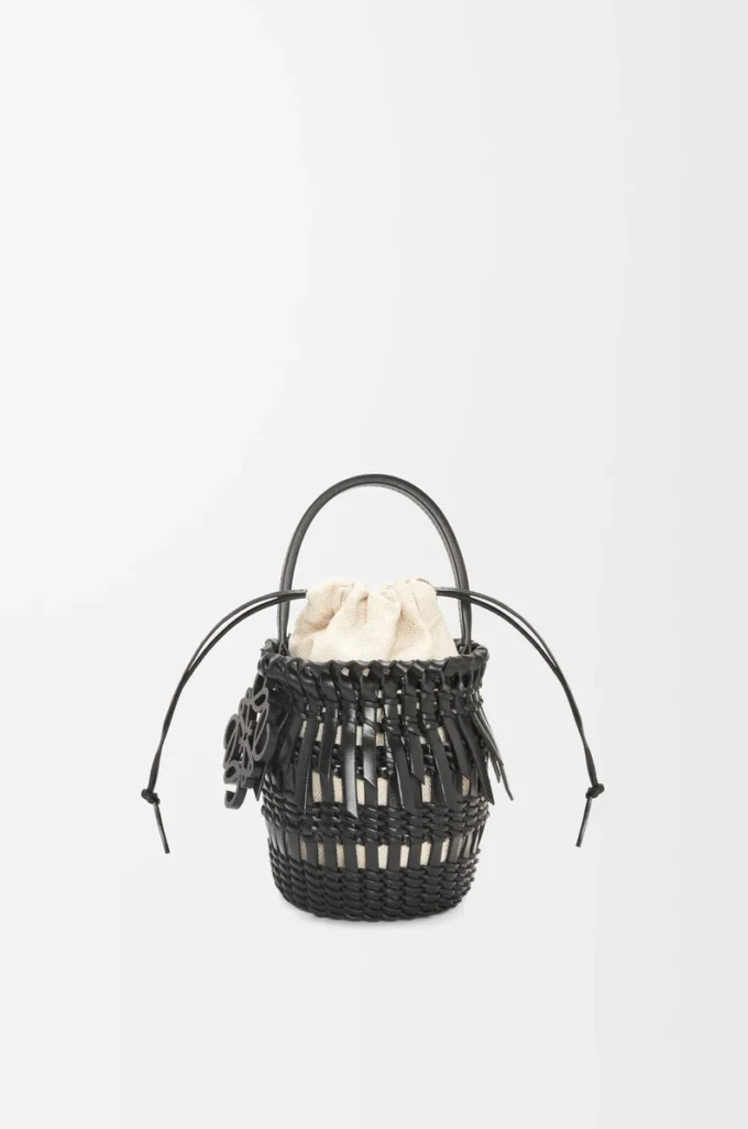 Petit sac seau à franges en cuir de veau Noir Petit sac seau à franges en cuir de veau Noir