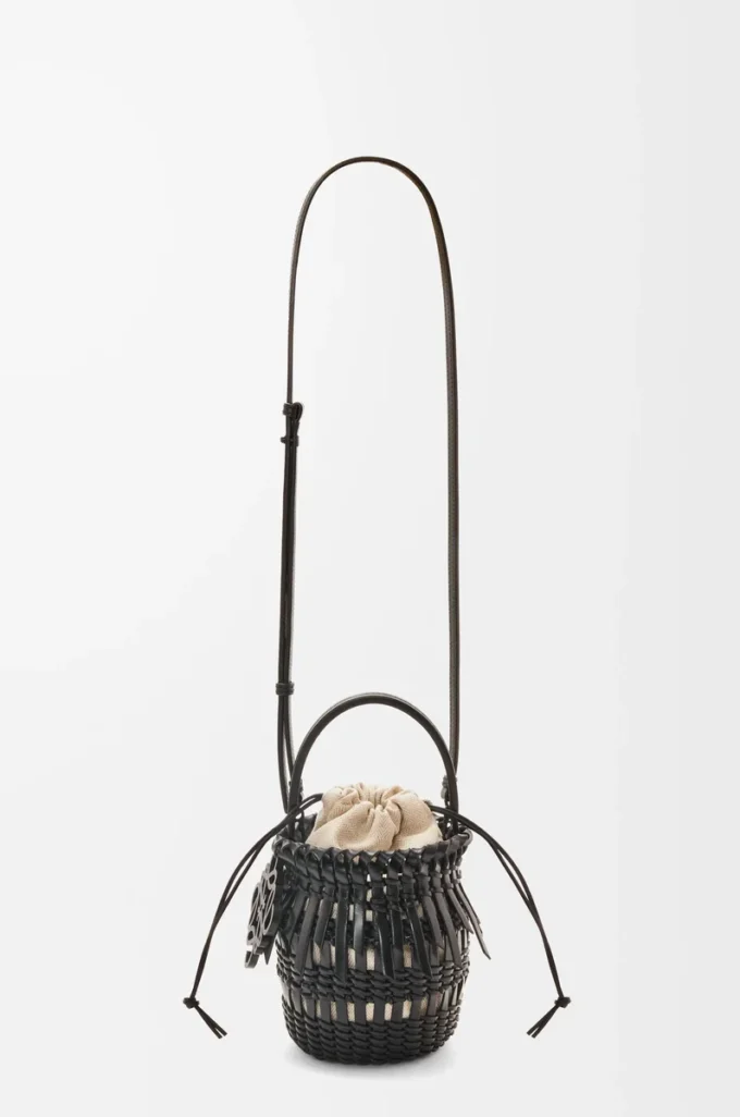 Petit sac seau à franges en cuir de veau Noir Petit sac seau à franges en cuir de veau Noir