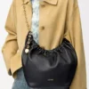 Petit sac Squeeze en cuir d&rsquo;agneau nappa souple noir