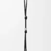 Petite sangle Anagram en cuir de veau noir ton sur ton/palladium